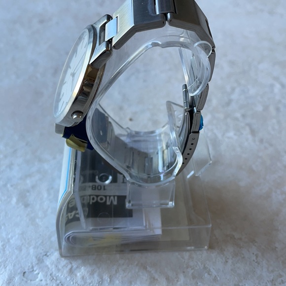 Casio Unisex #1330 - Picture 3 of 5